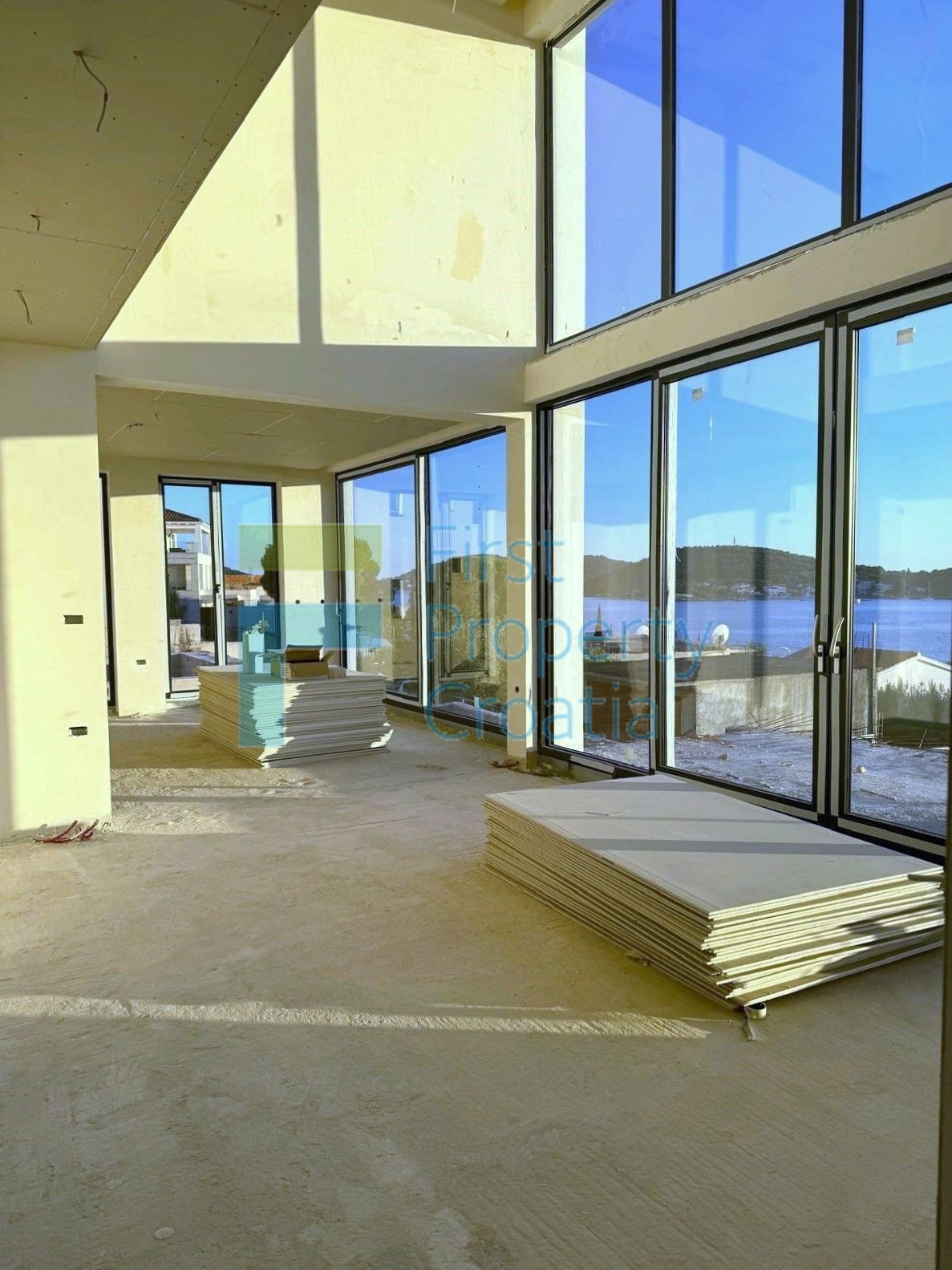 Casa In vendita - ŠIBENSKO-KNINSKA ROGOZNICA