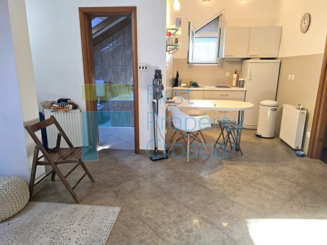Haus Zu verkaufen - šibensko-kninska šibenik - foto 3/7