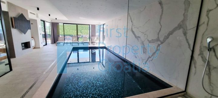 House for sale 1150 m² – Trogir