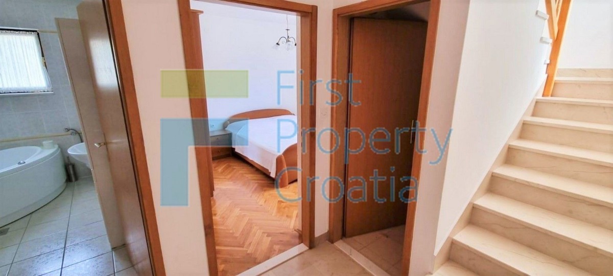 House For sale - SPLITSKO-DALMATINSKA ČIOVO