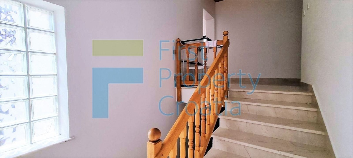 House For sale - SPLITSKO-DALMATINSKA ČIOVO