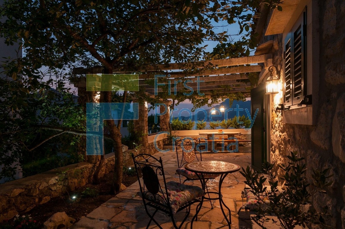House For sale - Splitsko-dalmatinska Omiš - foto 2/15