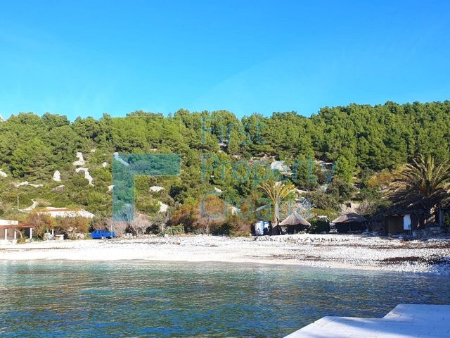 Działka na sprzedaż 1820 m² – Hvar