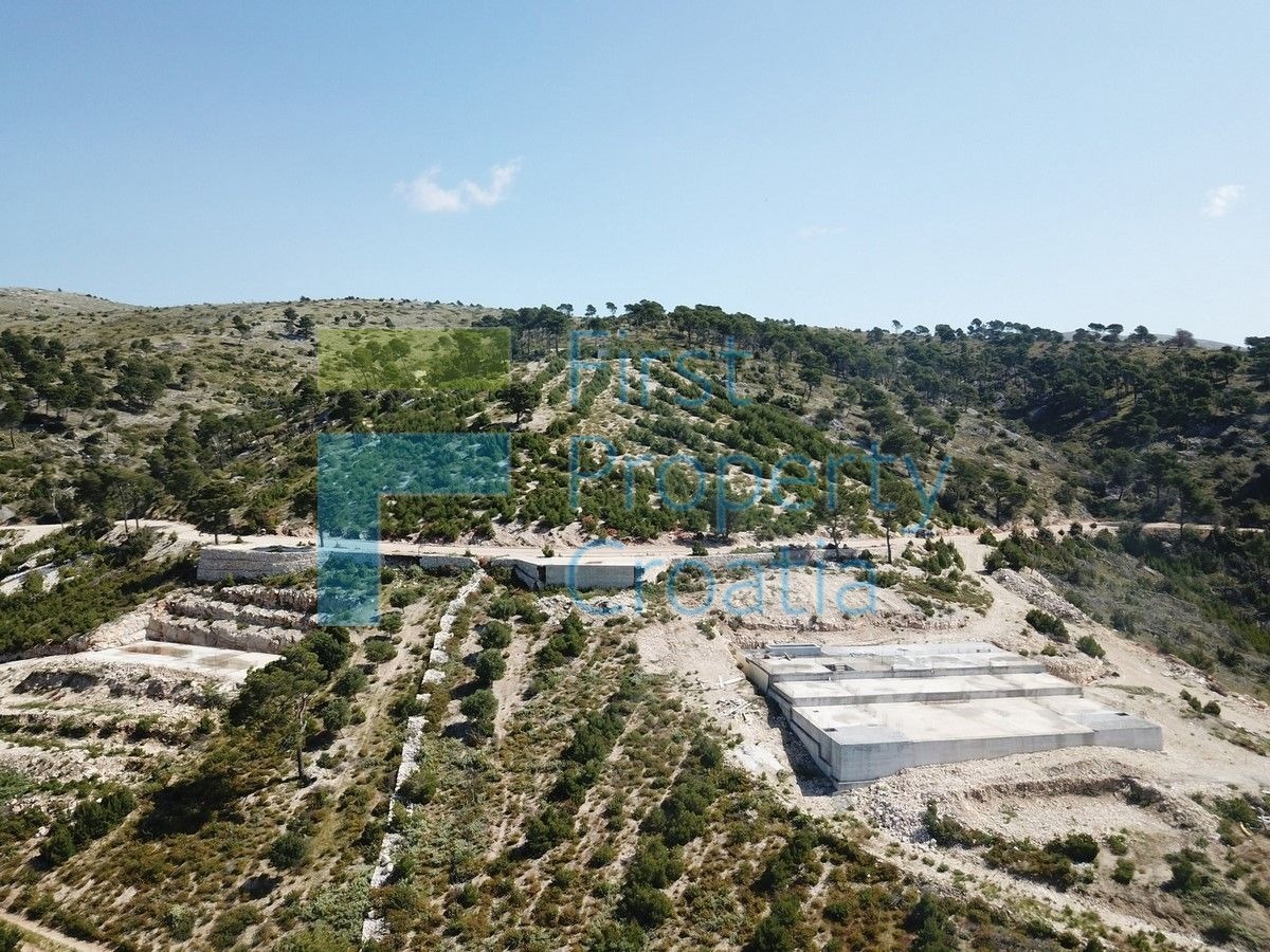 House For sale - SPLITSKO-DALMATINSKA BRAČ