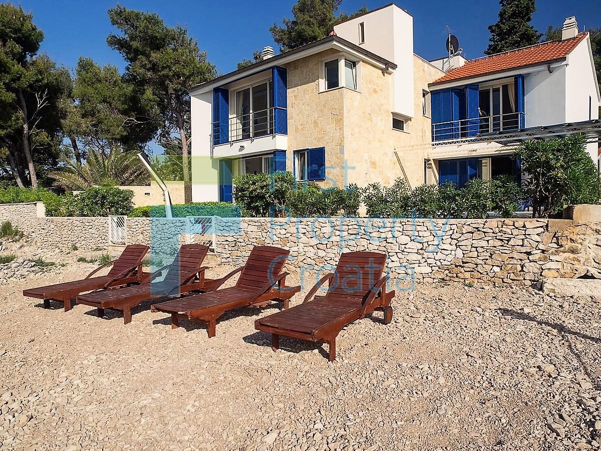 Kuća Na prodaju - SPLITSKO-DALMATINSKA BRAČ