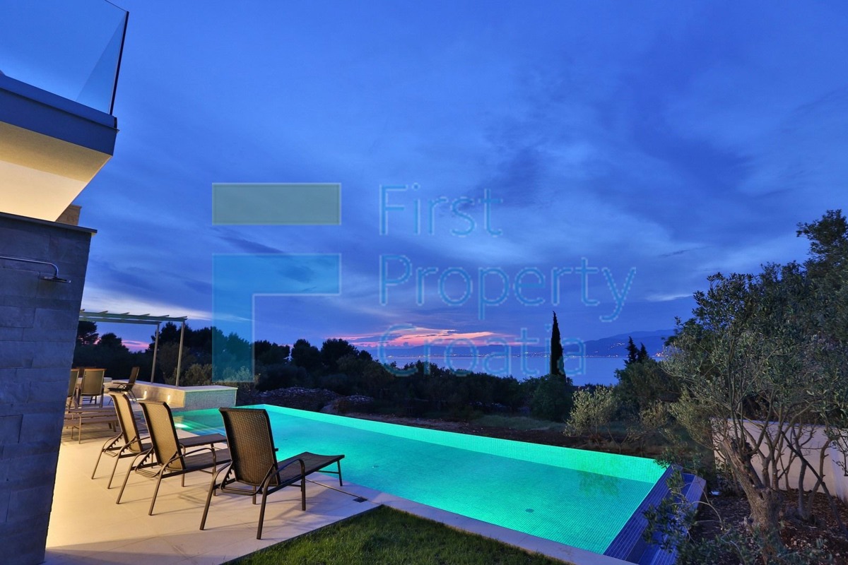 House For sale - SPLITSKO-DALMATINSKA BRAČ