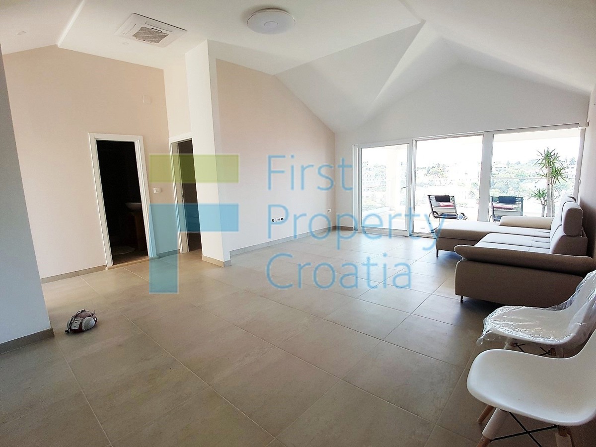 House For sale - SPLITSKO-DALMATINSKA BRAČ