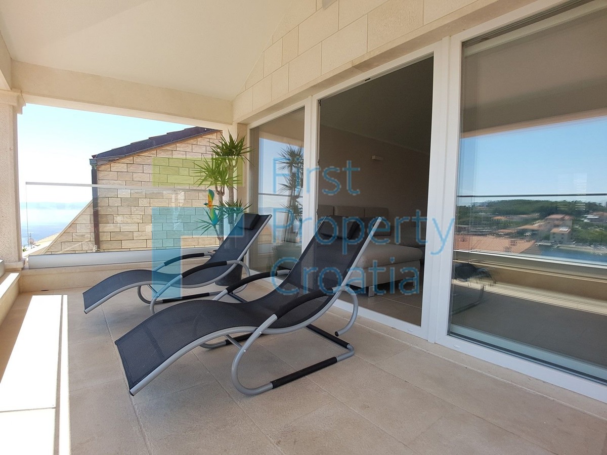 House For sale - SPLITSKO-DALMATINSKA BRAČ