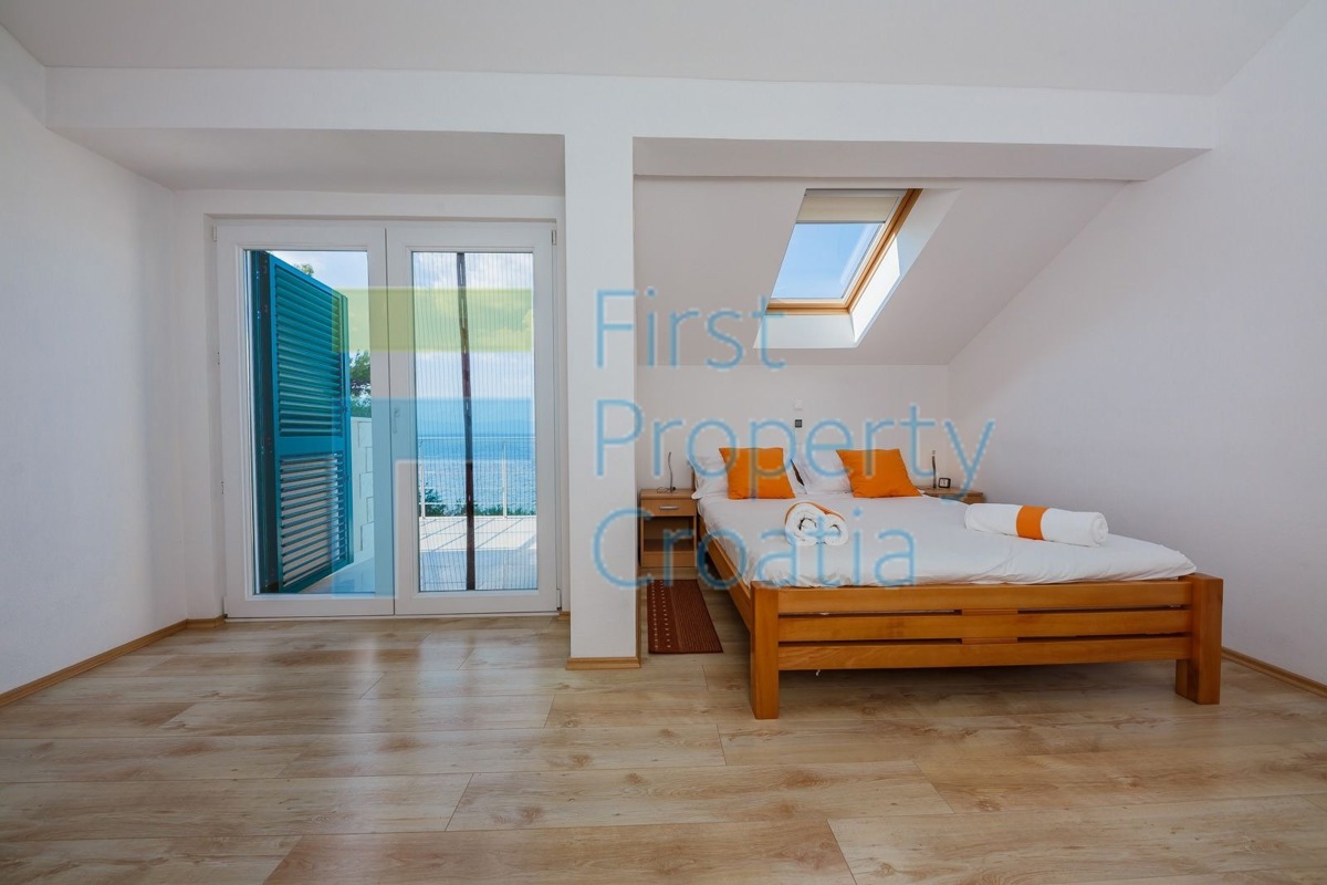 House For sale - Splitsko-dalmatinska Brač - foto 1/16
