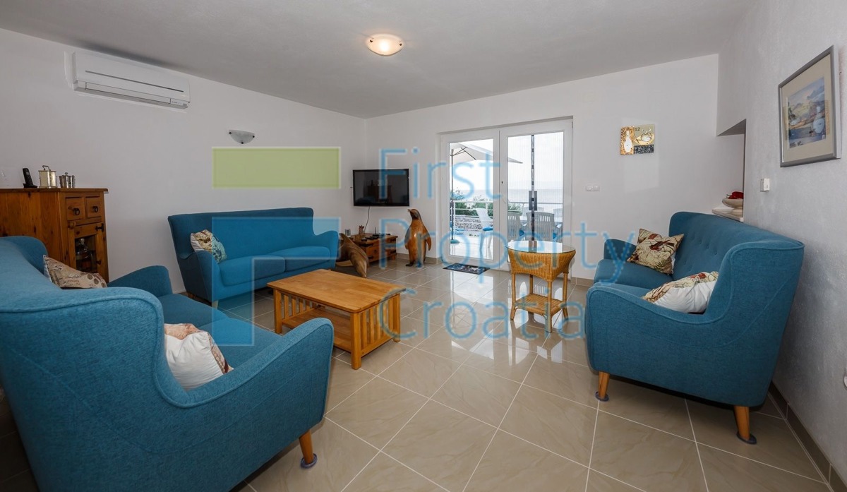 House For sale - SPLITSKO-DALMATINSKA BRAČ