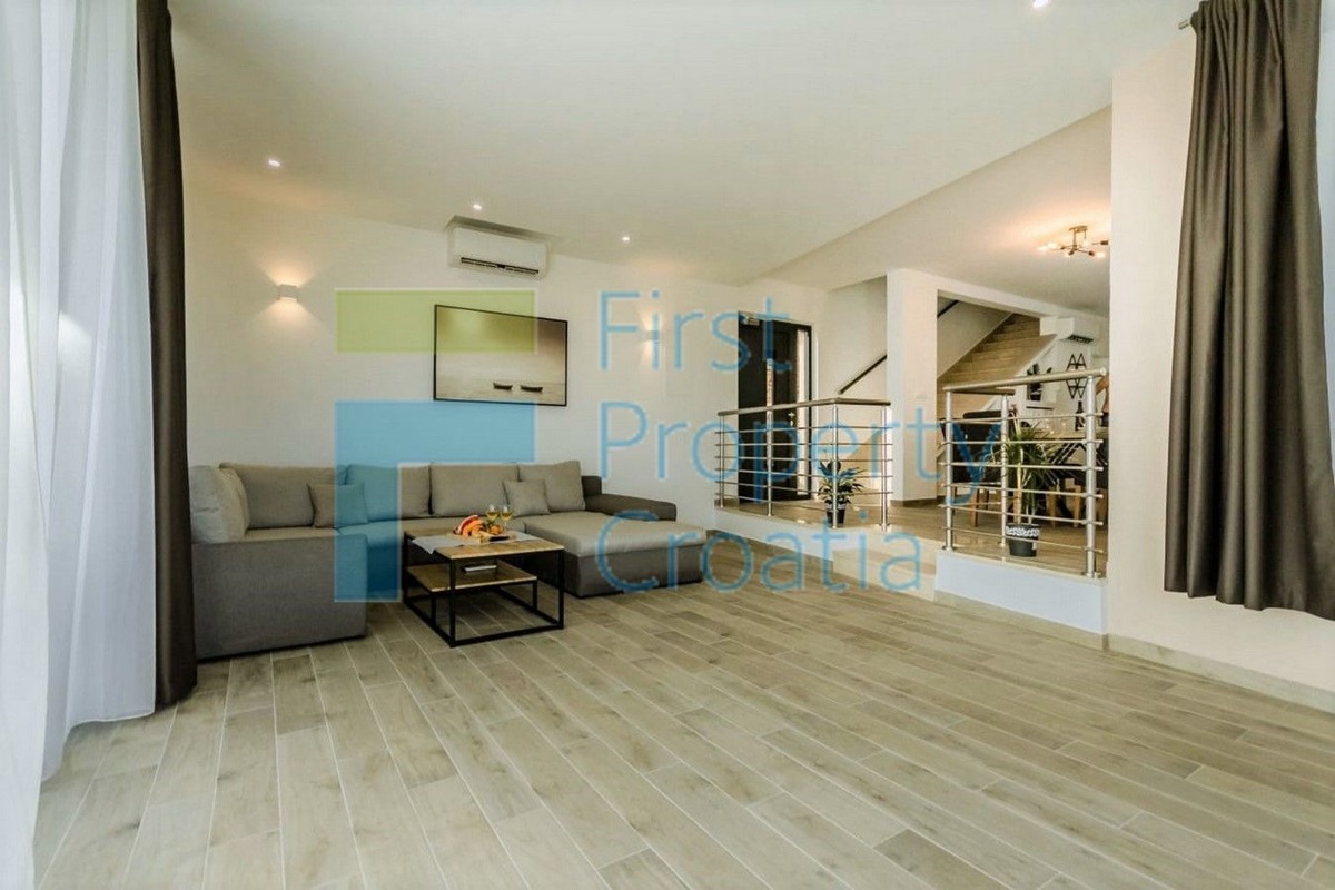 Haus Zu verkaufen - SPLITSKO-DALMATINSKA TROGIR