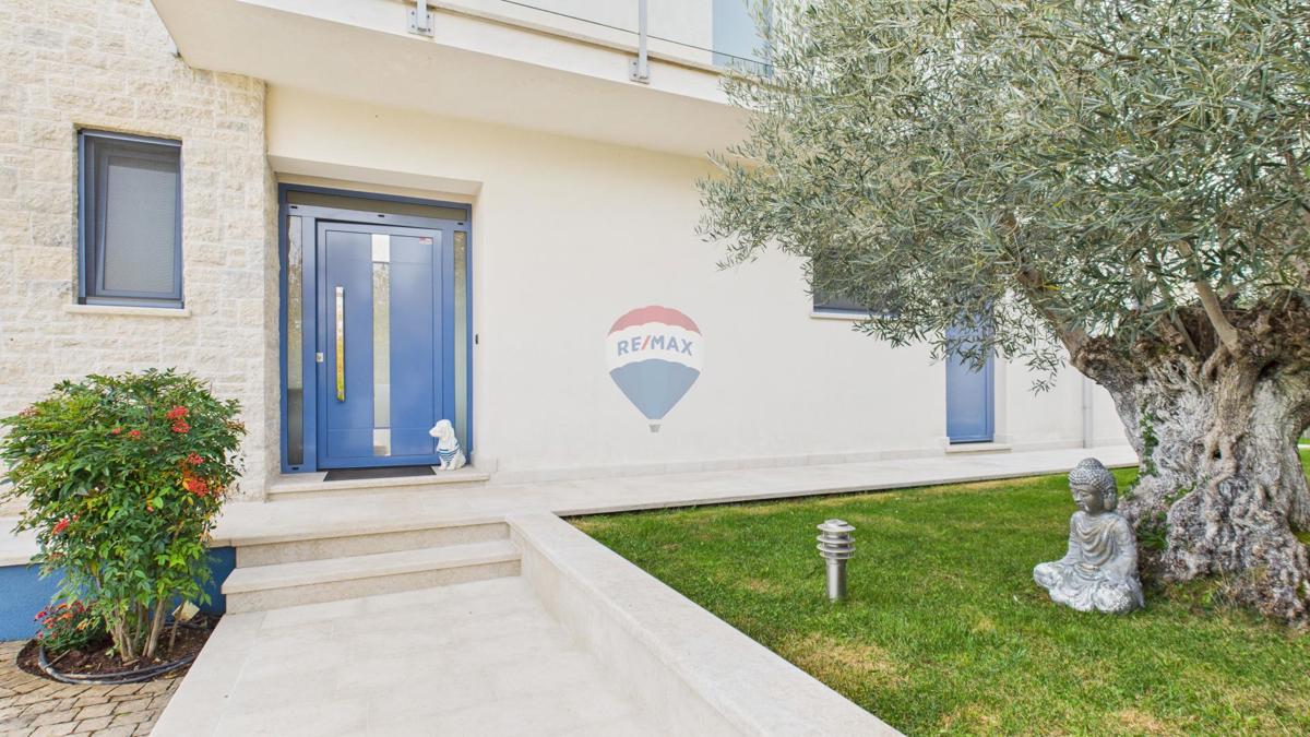 Haus Zu verkaufen - ISTARSKA SVETI LOVREČ