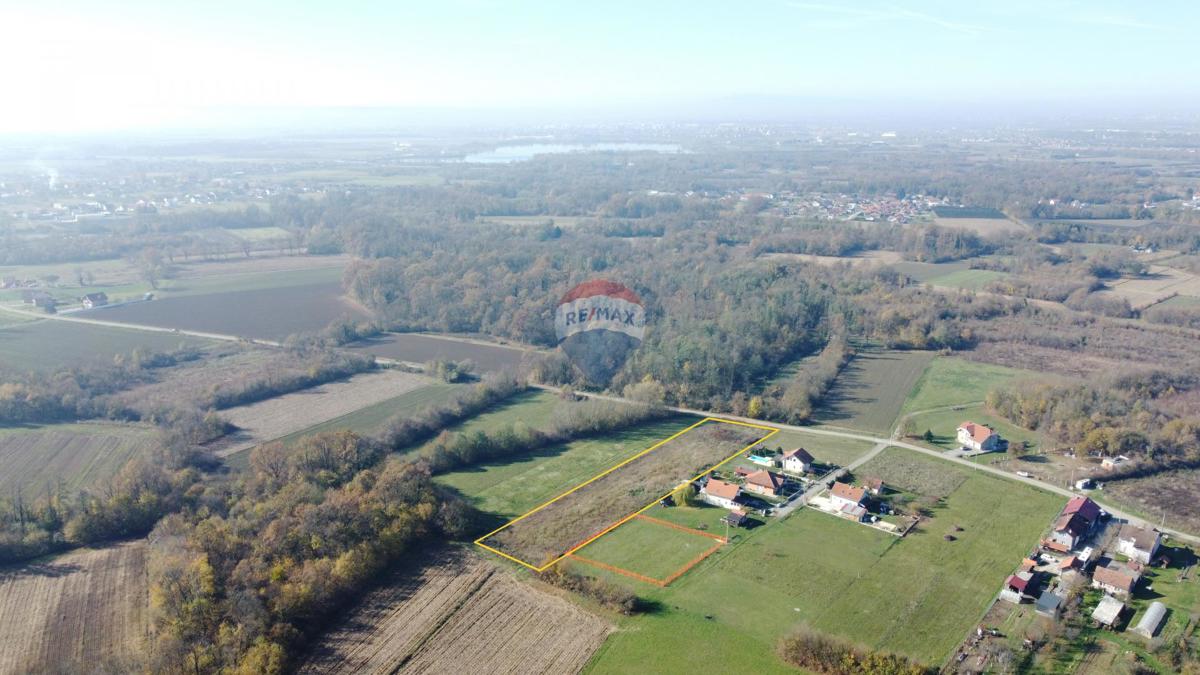 Zemljište Na prodaju - ZAGREBAČKA VELIKA GORICA