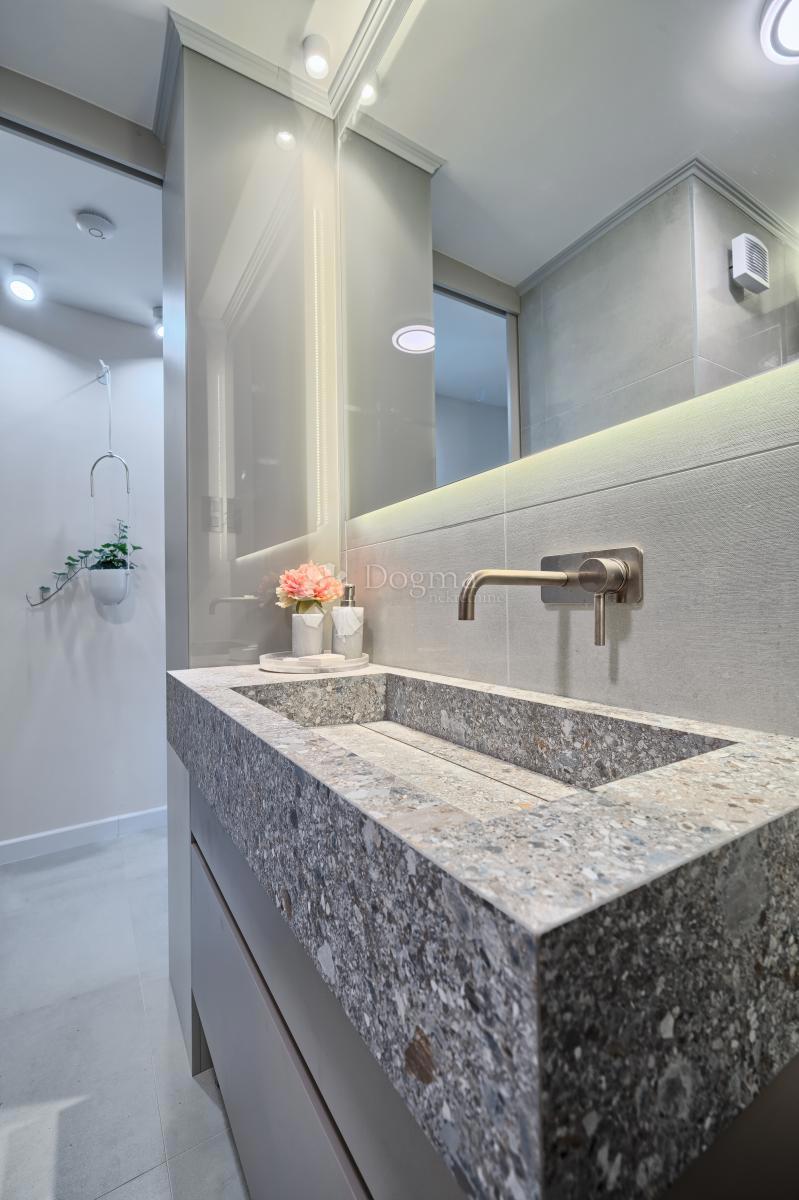 Flat For sale - SPLITSKO-DALMATINSKA SPLIT