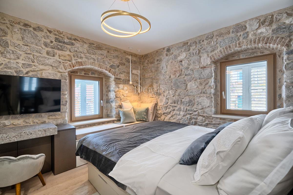 Flat For sale - SPLITSKO-DALMATINSKA SPLIT