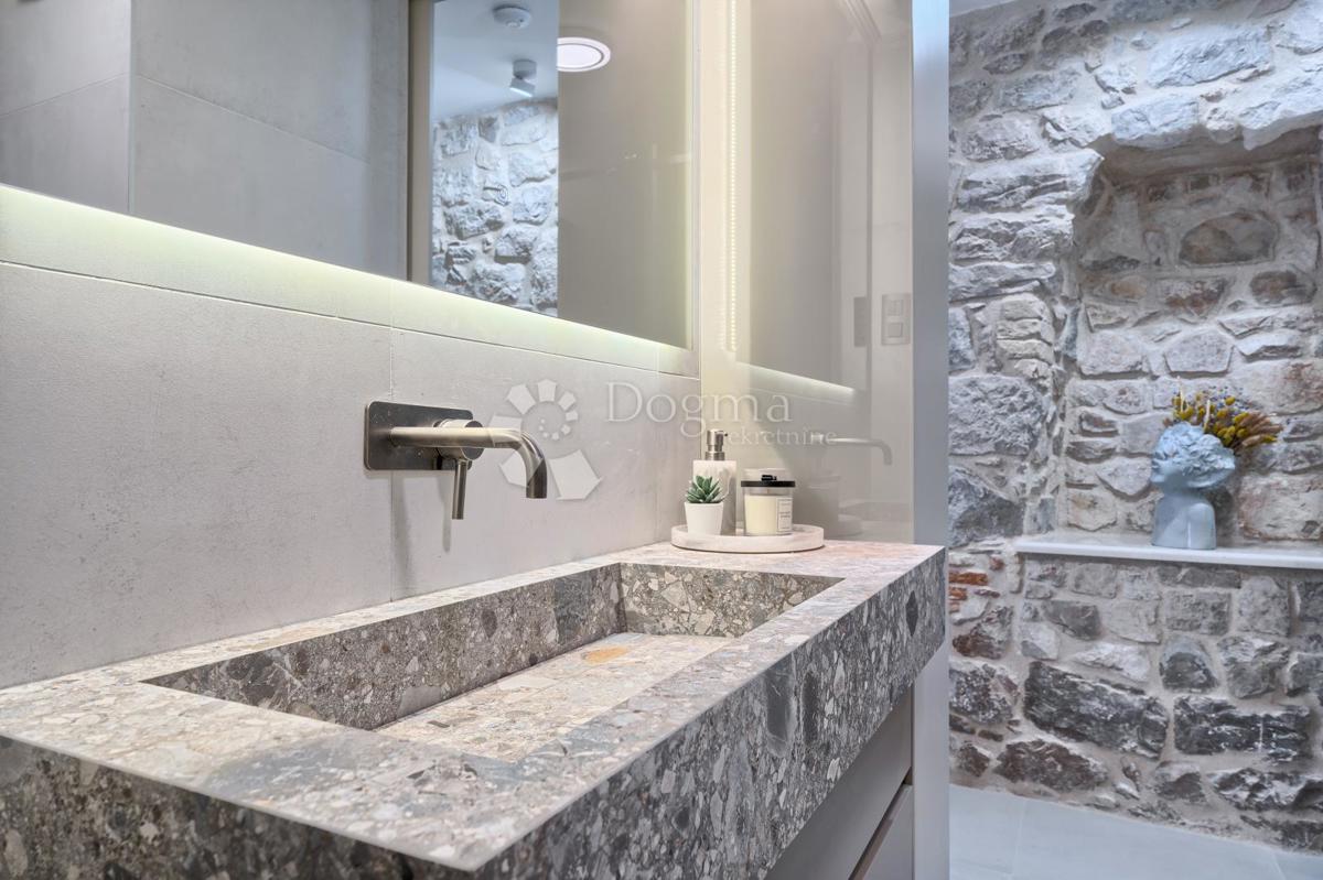 Flat For sale - SPLITSKO-DALMATINSKA SPLIT