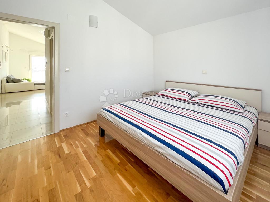 Apartma Na predaj - SPLITSKO-DALMATINSKA TROGIR