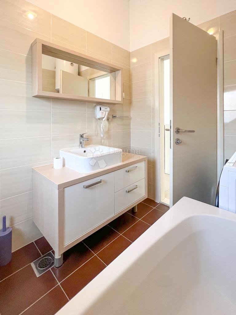 Apartma Na predaj - SPLITSKO-DALMATINSKA TROGIR