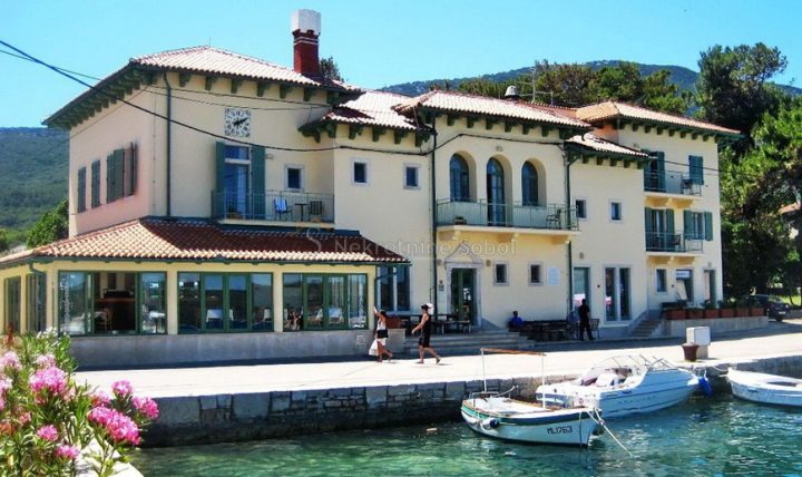 Lokal użytkowy Na sprzedaż — Mali Lošinj