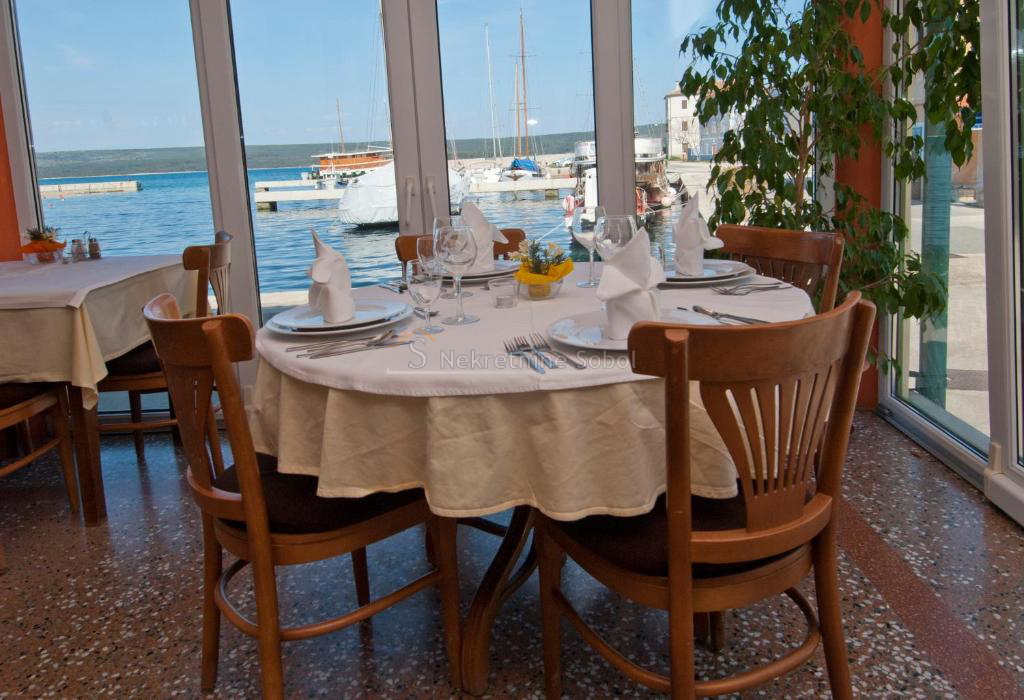 Locaux commerciaux À vendre - PRIMORSKO-GORANSKA MALI LOŠINJ
