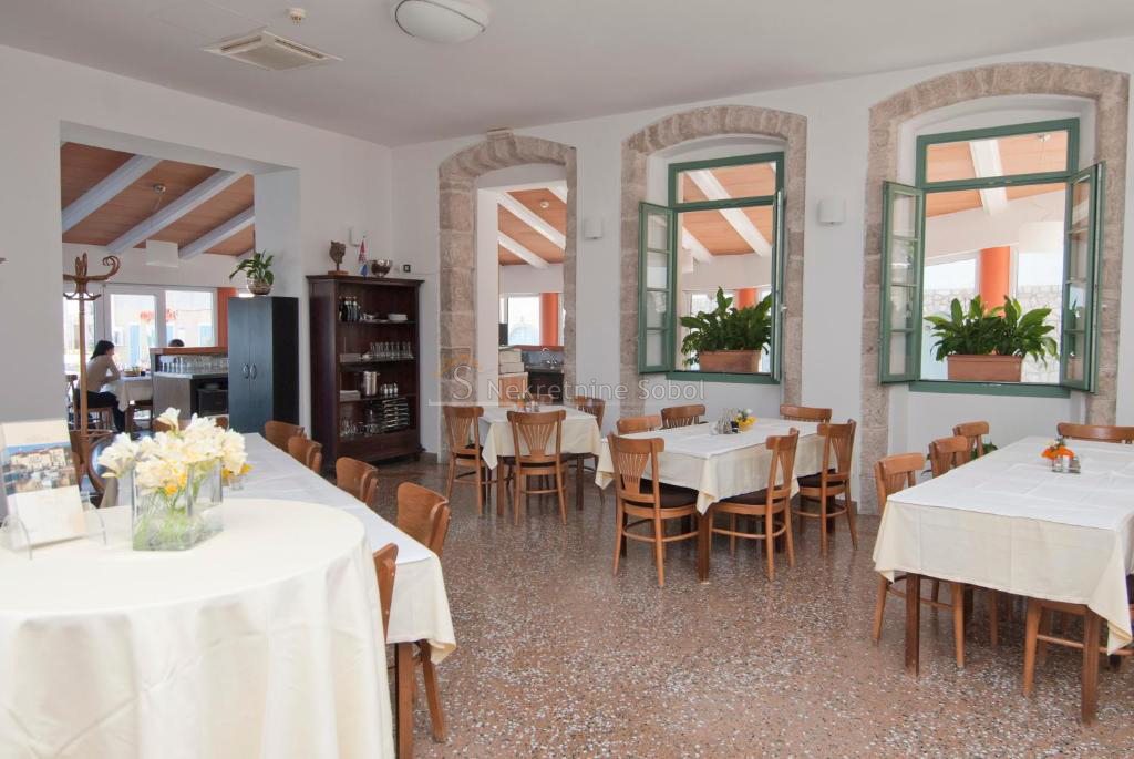 Locaux commerciaux À vendre - PRIMORSKO-GORANSKA MALI LOŠINJ