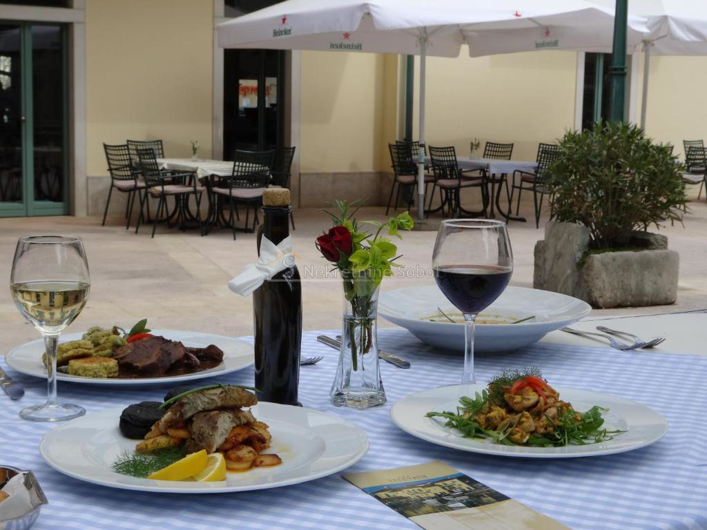 Locaux commerciaux À vendre - PRIMORSKO-GORANSKA MALI LOŠINJ
