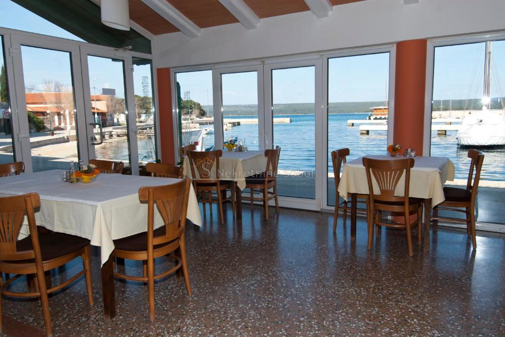 Locaux commerciaux À vendre - PRIMORSKO-GORANSKA MALI LOŠINJ