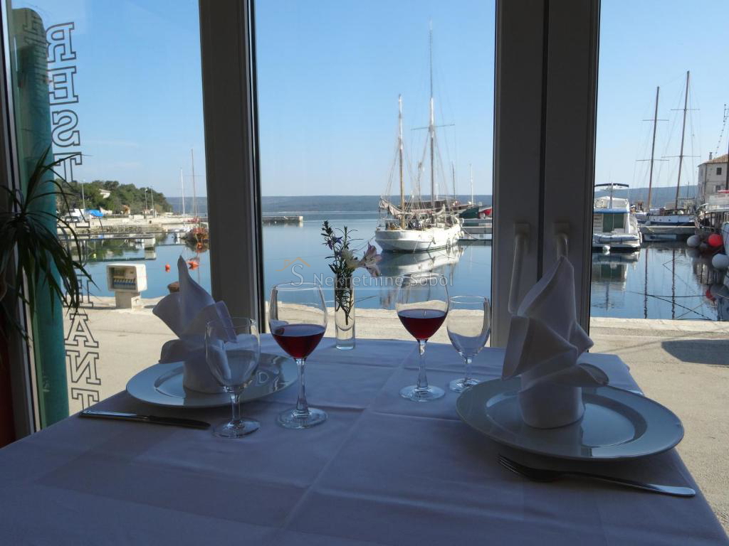 Locaux commerciaux À vendre - PRIMORSKO-GORANSKA MALI LOŠINJ