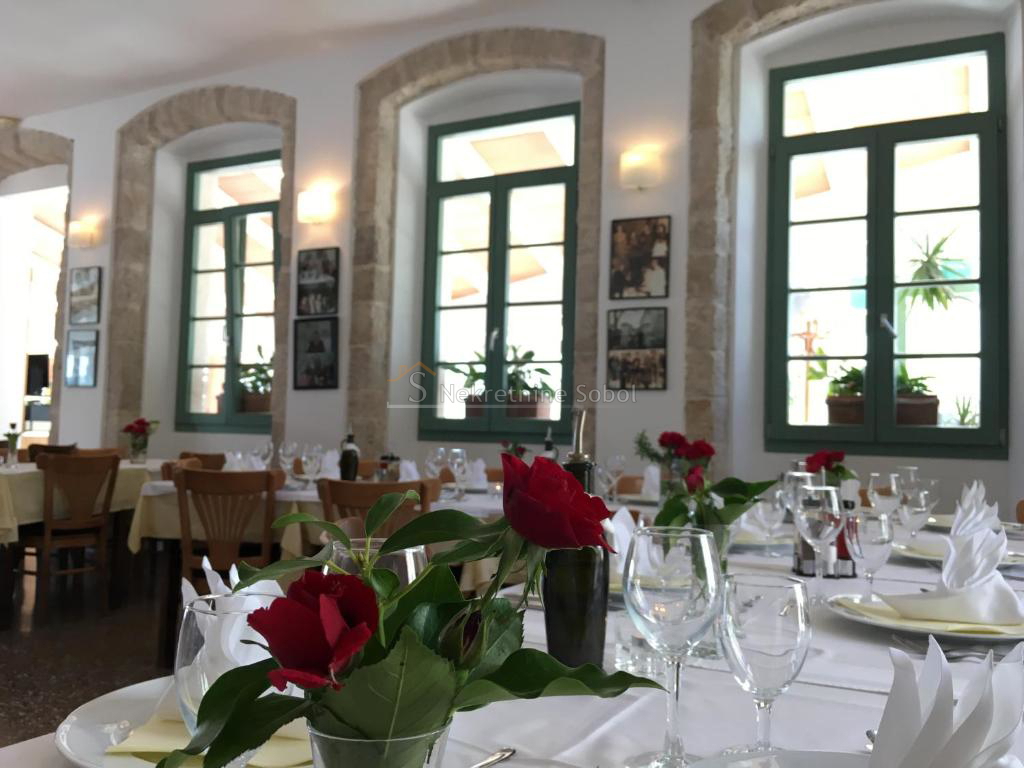 Locaux commerciaux À vendre - PRIMORSKO-GORANSKA MALI LOŠINJ