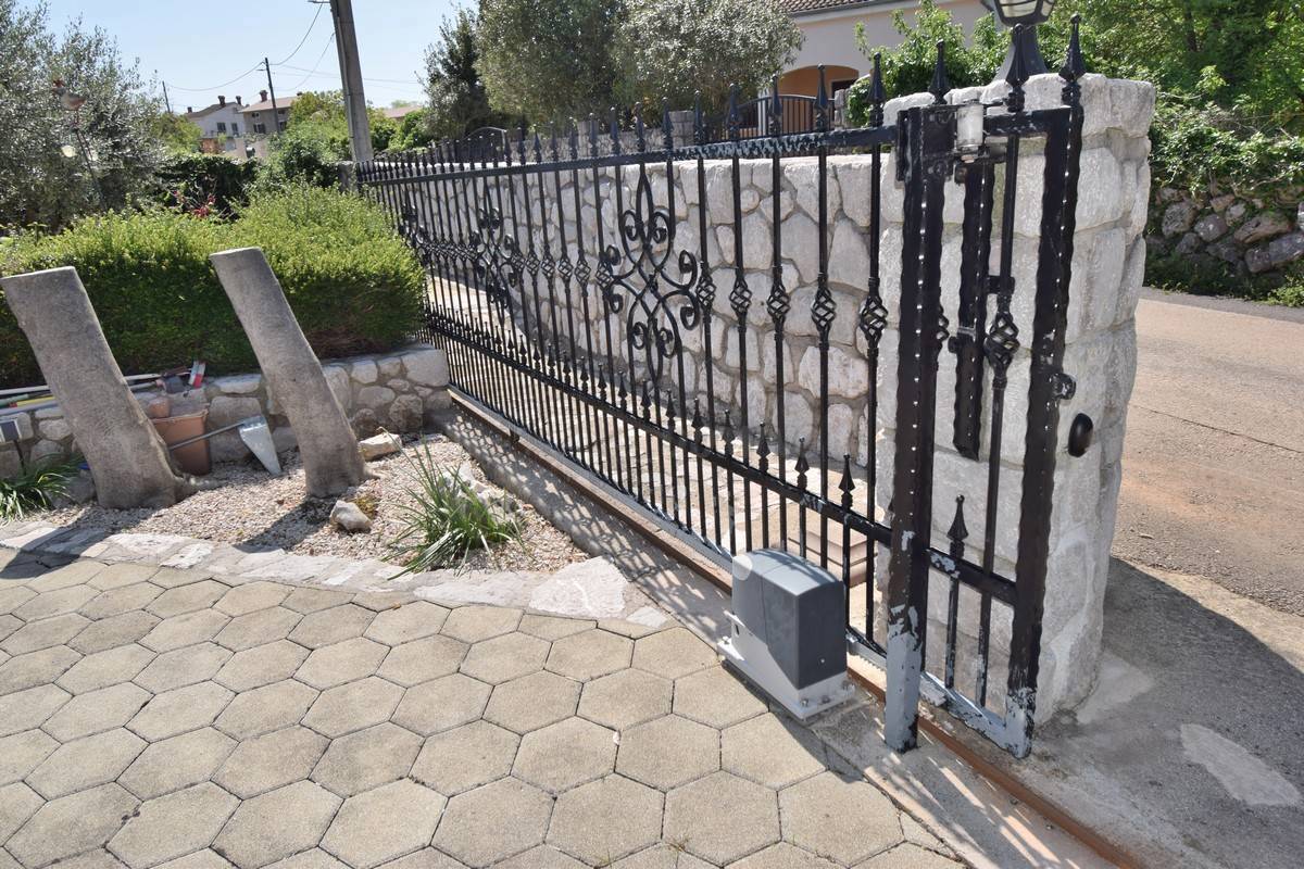 Casa In vendita - PRIMORSKO-GORANSKA KRK
