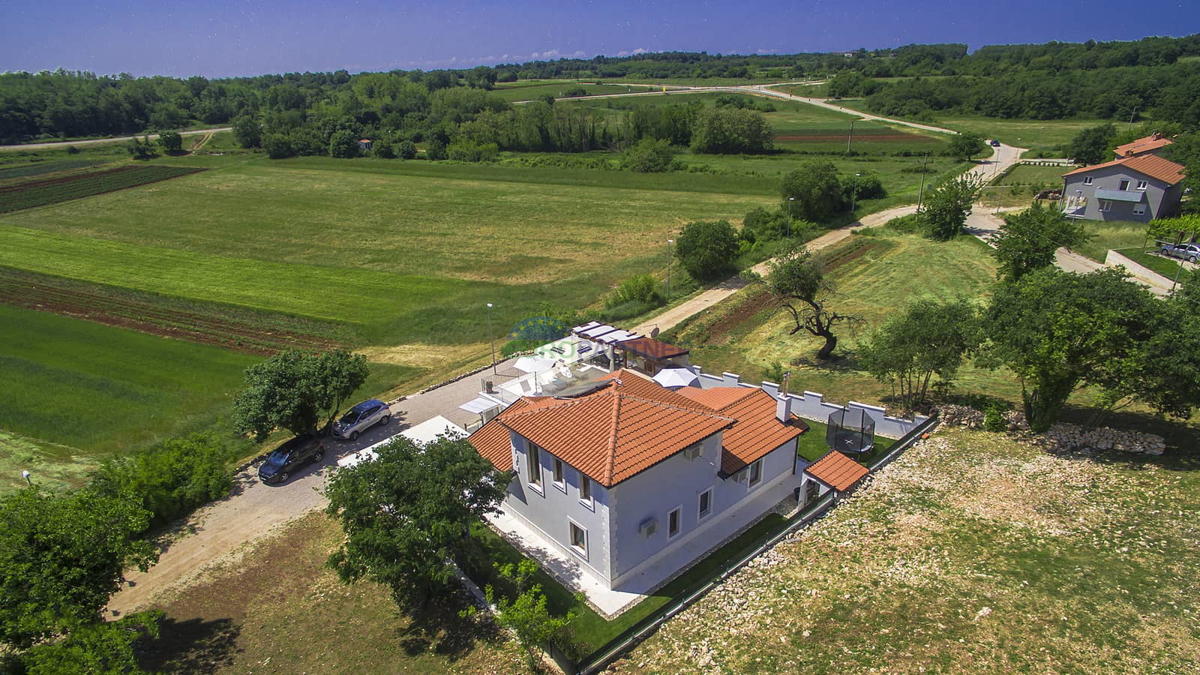 Hiša Na predaj - ISTARSKA BRTONIGLA