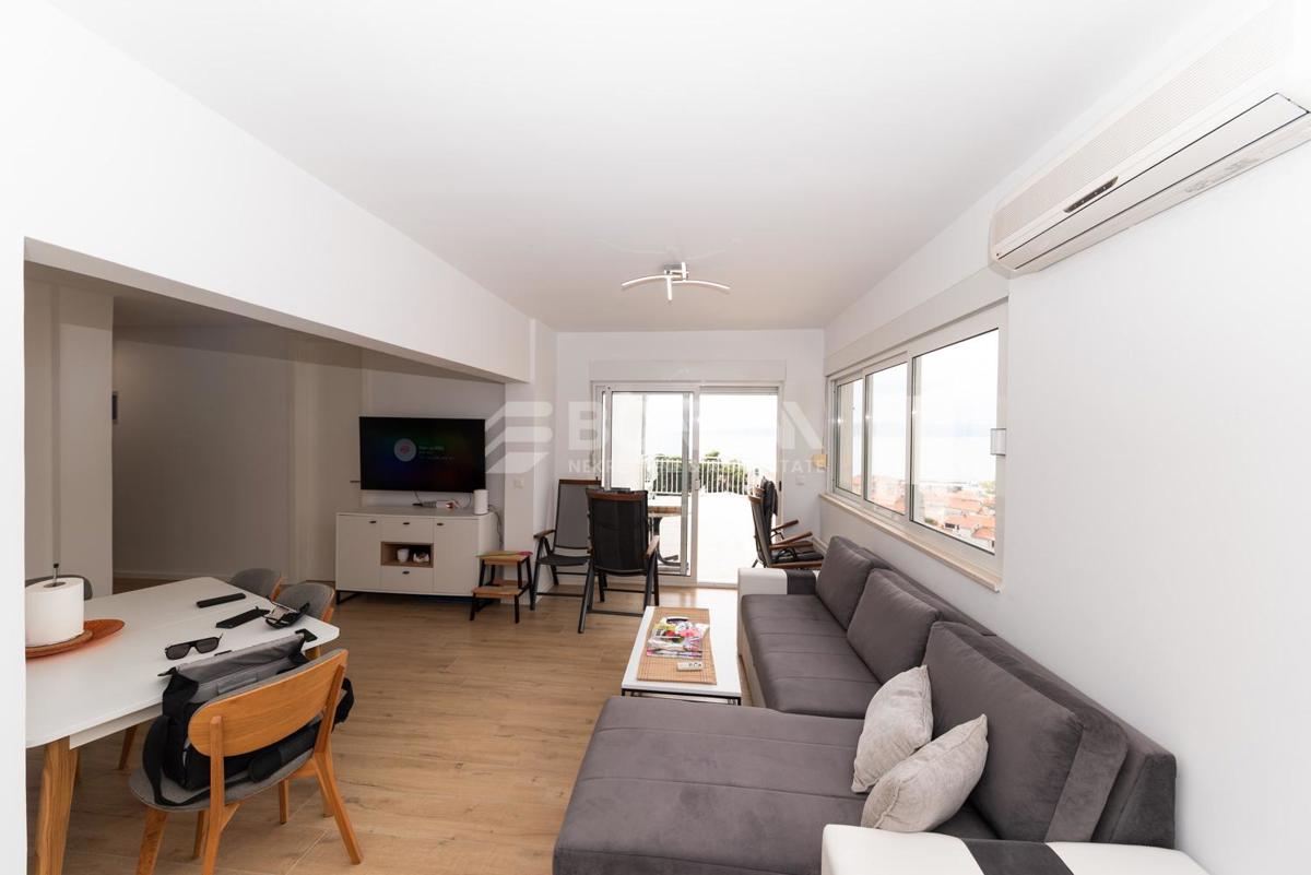 Apartment Zu verkaufen - SPLITSKO-DALMATINSKA BAŠKA VODA