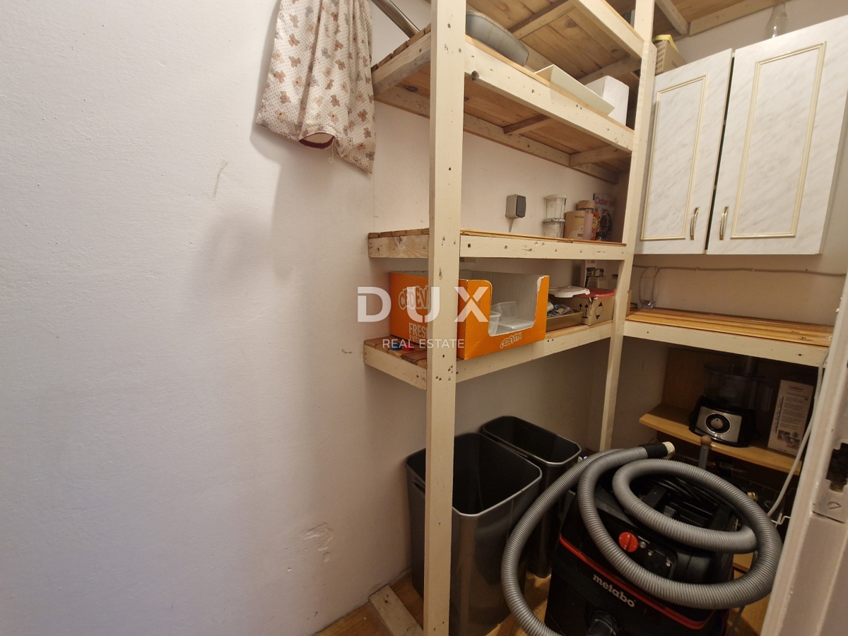 Flat For sale - PRIMORSKO-GORANSKA KASTAV