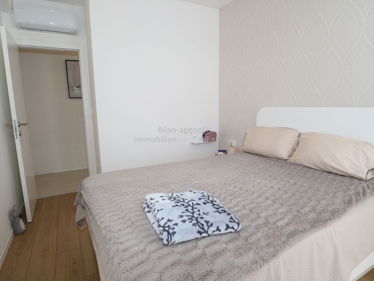 Flat For sale - ŠIBENSKO-KNINSKA VODICE