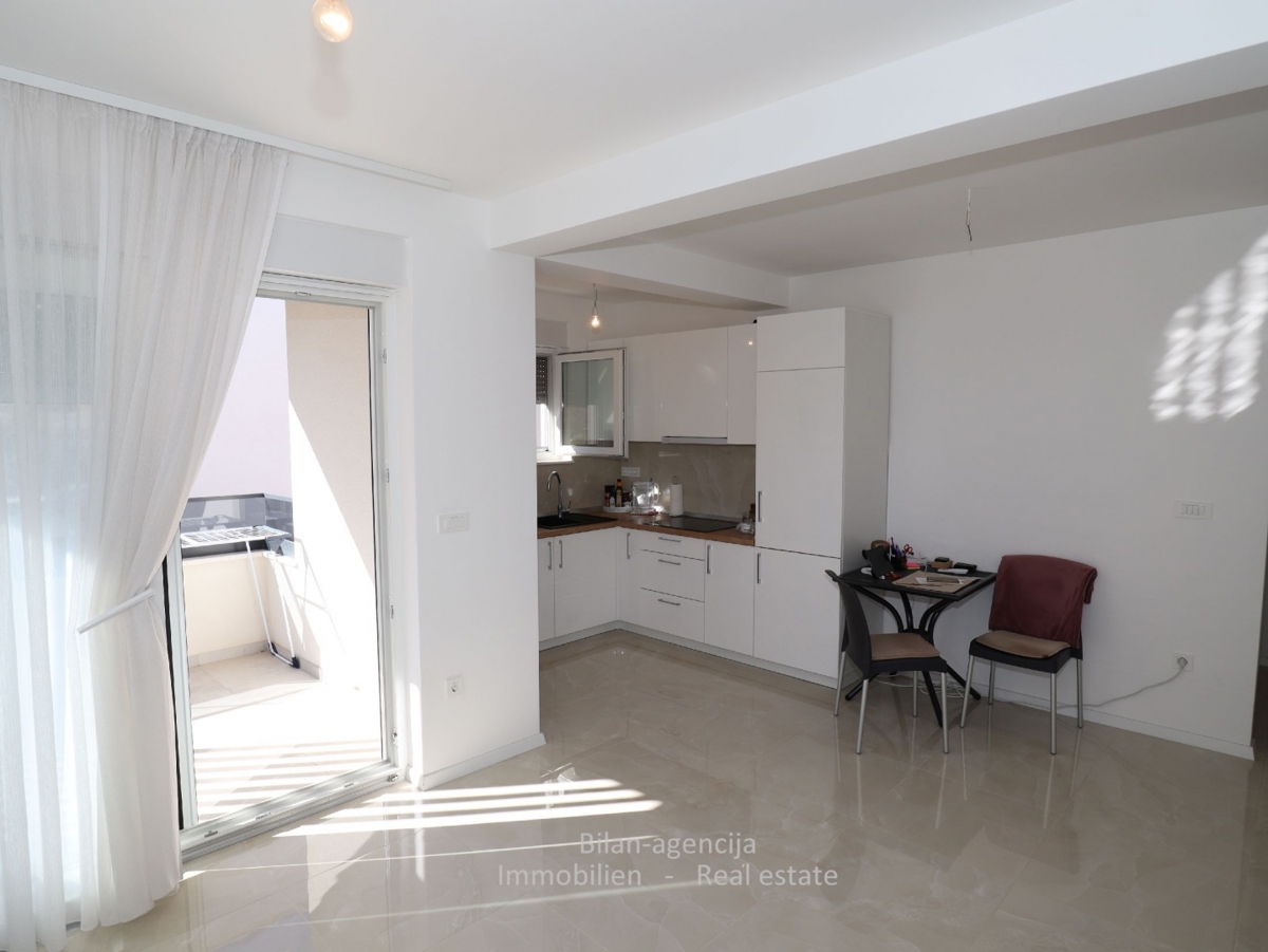 Flat For sale - ŠIBENSKO-KNINSKA VODICE