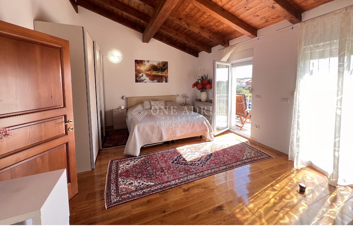 Kuća Na prodaju - ISTARSKA NOVIGRAD
