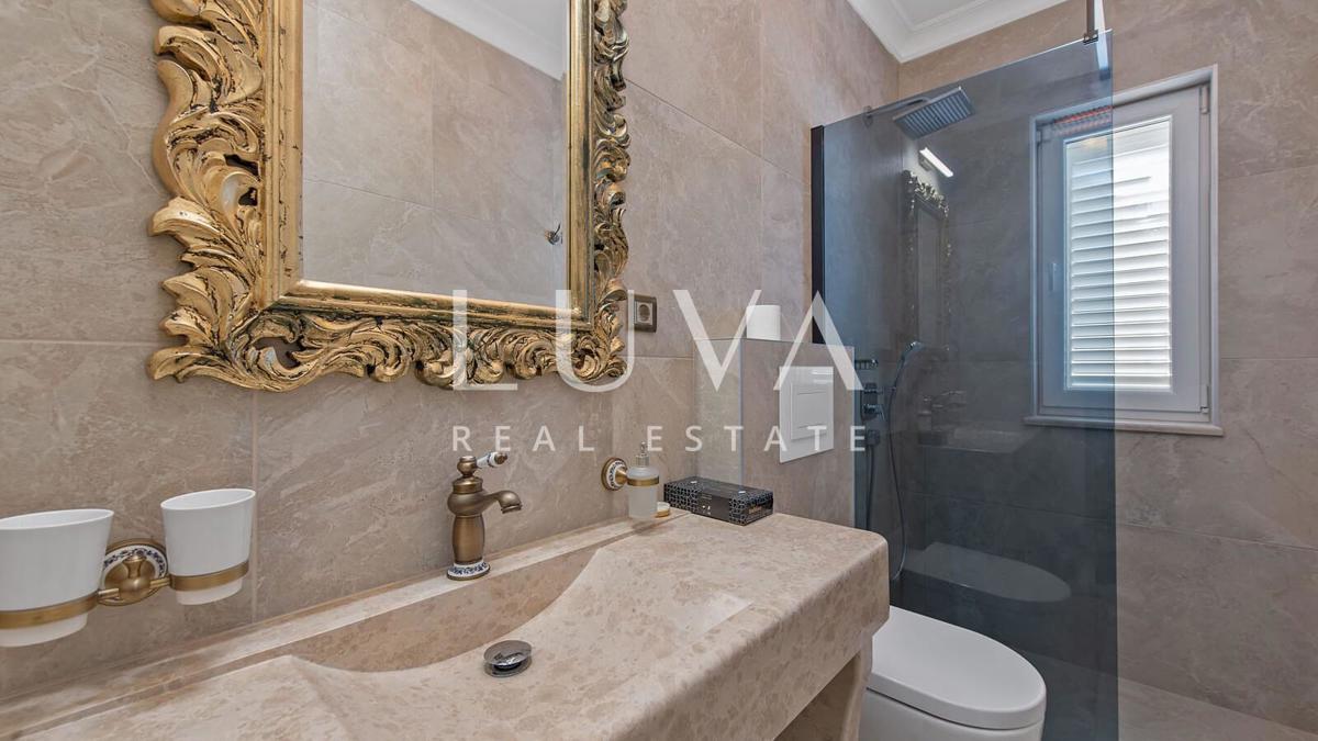 Maison À vendre - ŠIBENSKO-KNINSKA VODICE