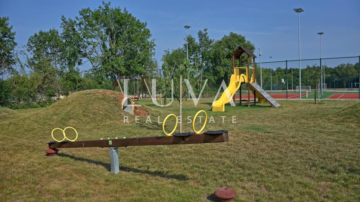 Hiša Na predaj - ISTARSKA KANFANAR
