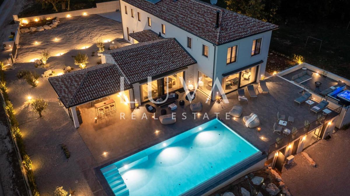 Maison À vendre - ISTARSKA KAROJBA