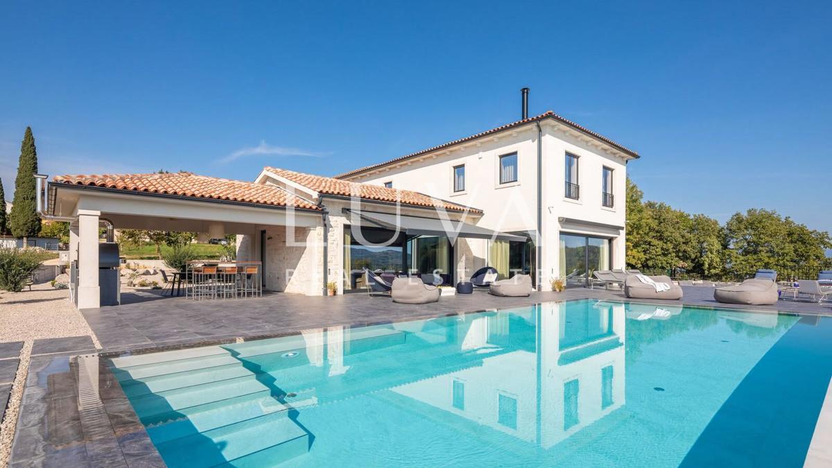 Maison À vendre - ISTARSKA KAROJBA