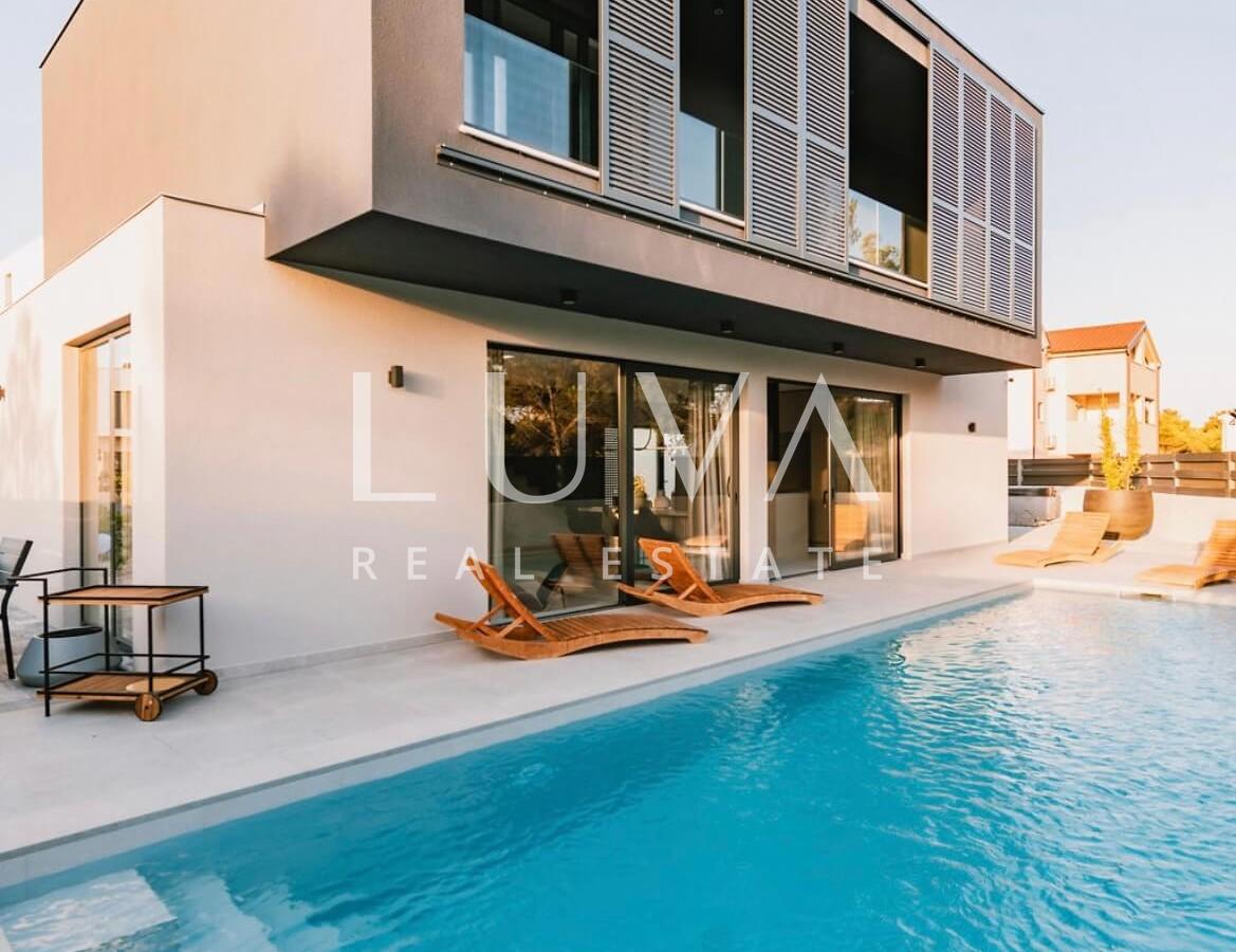House For sale - ŠIBENSKO-KNINSKA VODICE