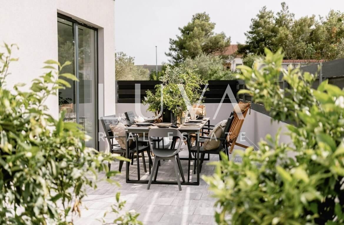 House For sale - ŠIBENSKO-KNINSKA VODICE