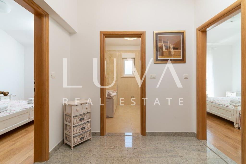 Haus Zu verkaufen - SPLITSKO-DALMATINSKA DICMO