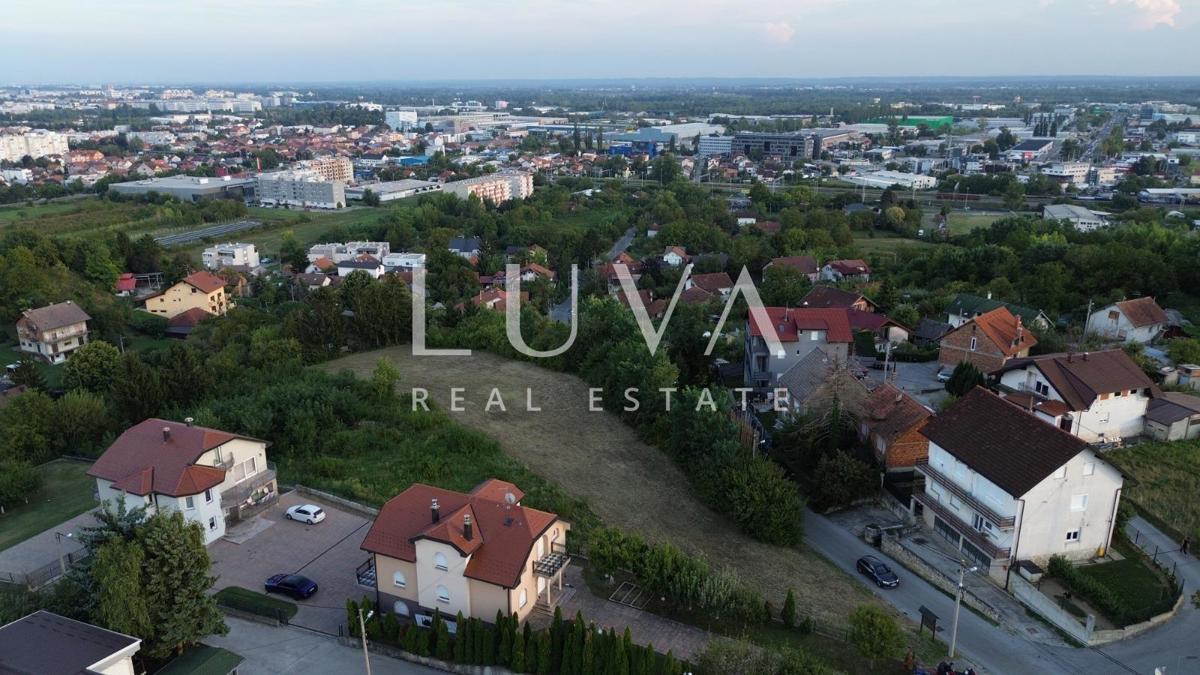 Terreno In vendita - GRAD ZAGREB ZAGREB