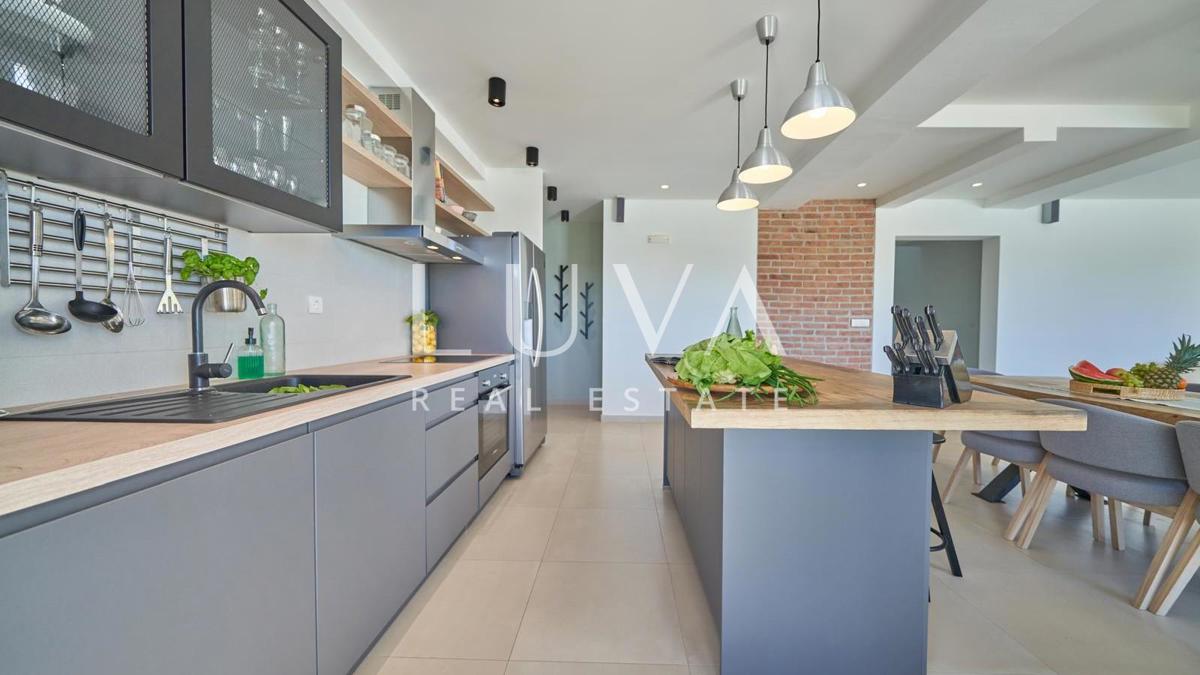 Maison À vendre - SPLITSKO-DALMATINSKA KAŠTELA