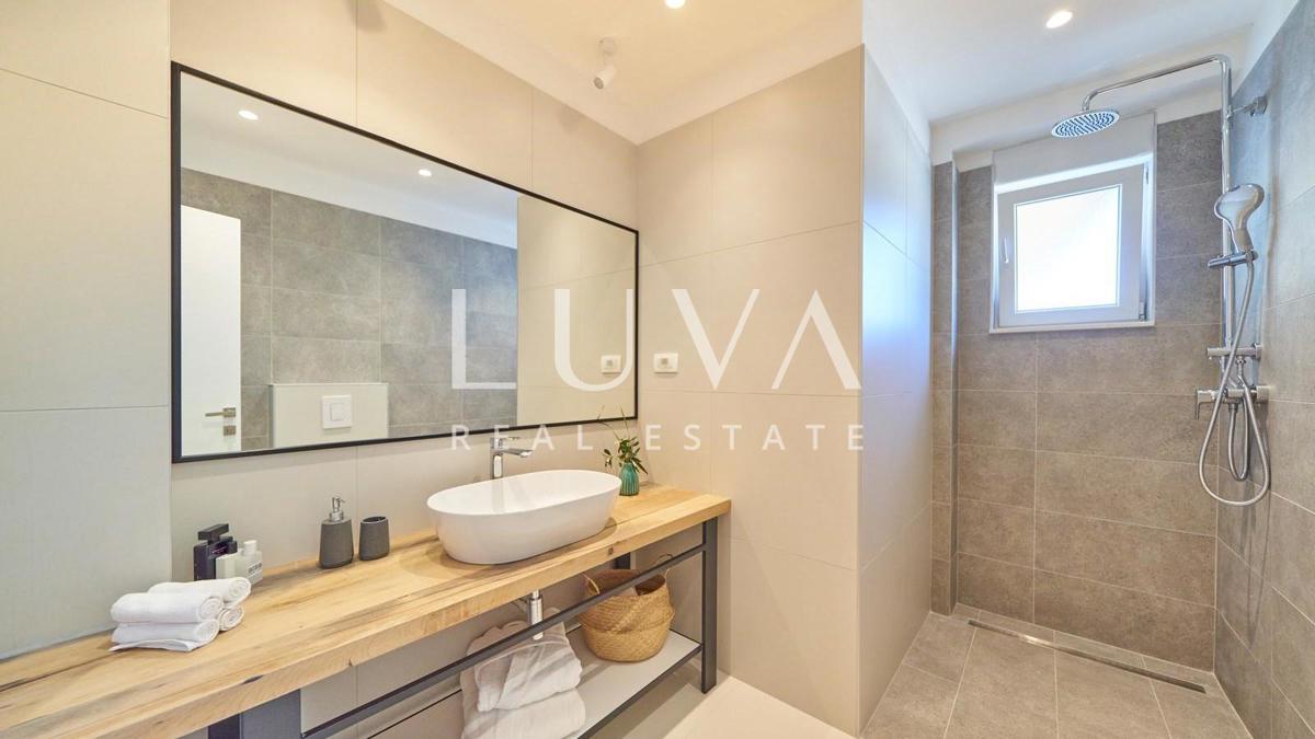 Maison À vendre - SPLITSKO-DALMATINSKA KAŠTELA
