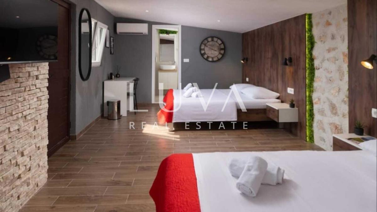 House For sale - SPLITSKO-DALMATINSKA BRAČ