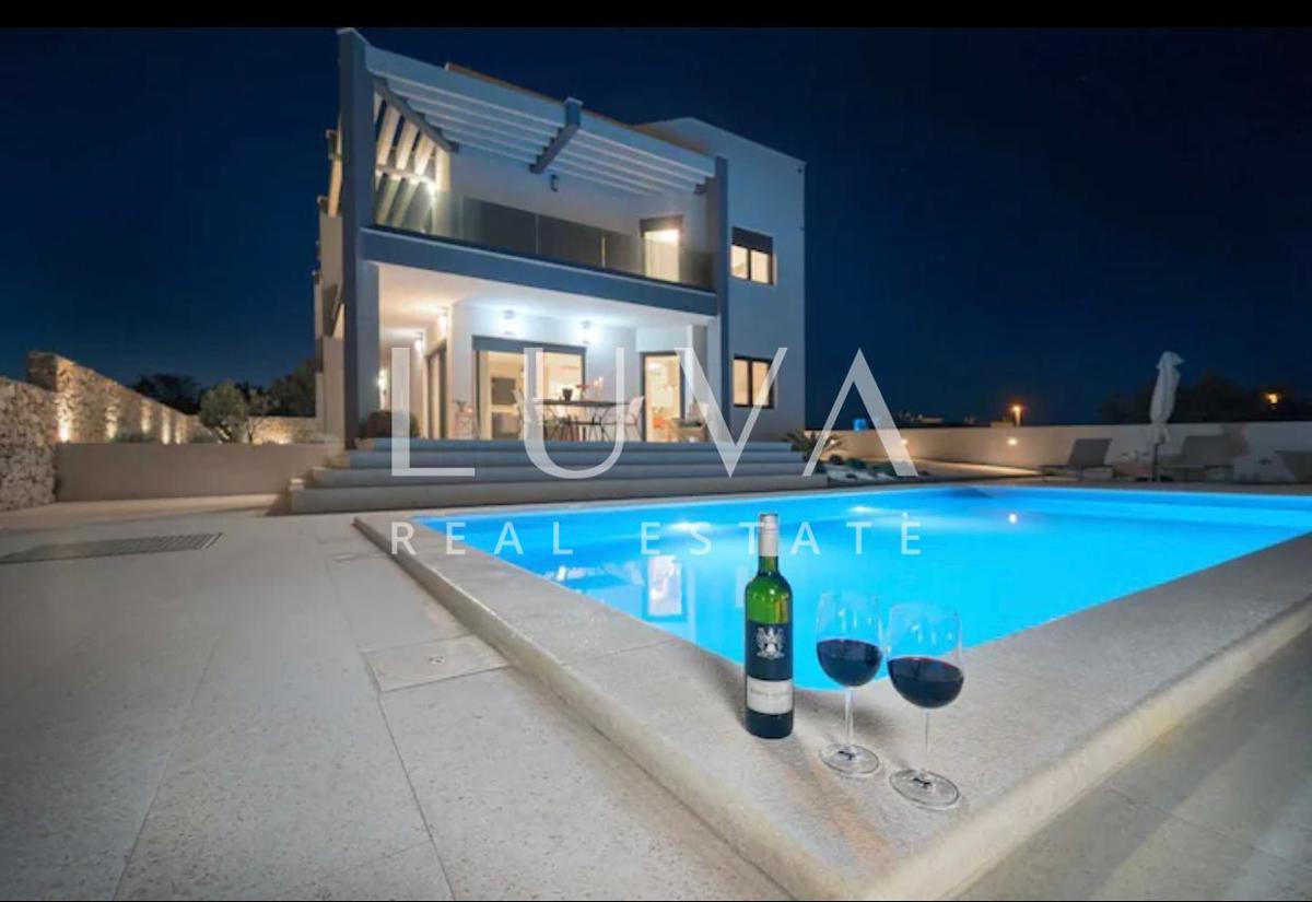 House For sale - ŠIBENSKO-KNINSKA VODICE