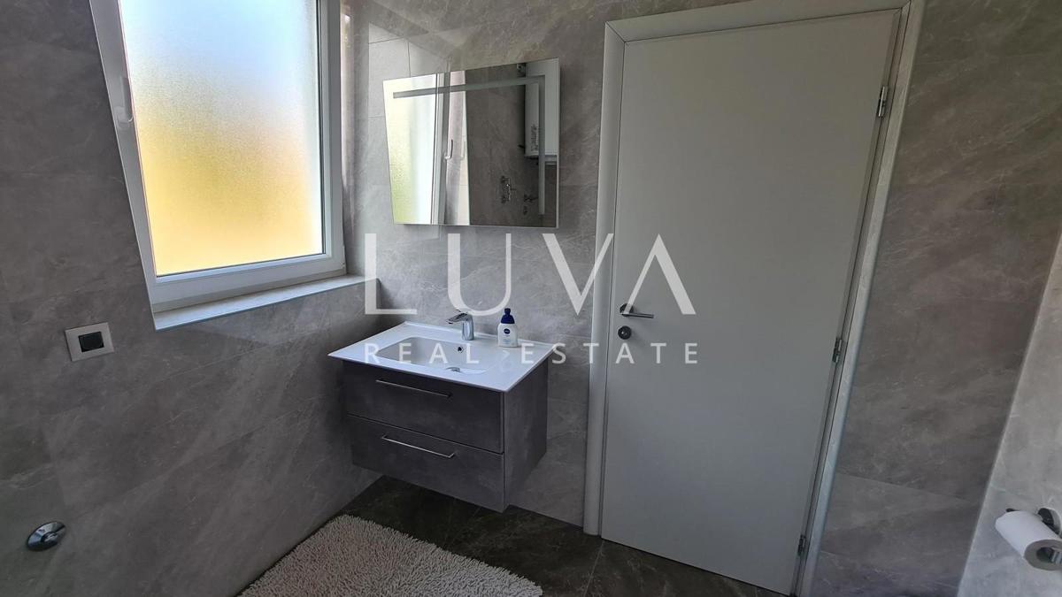Casa In vendita - PRIMORSKO-GORANSKA CRIKVENICA