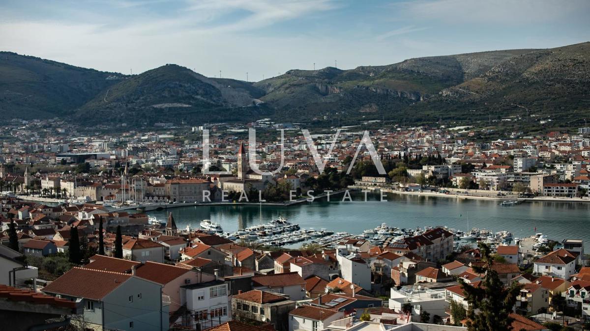 Haus Zu verkaufen - SPLITSKO-DALMATINSKA TROGIR